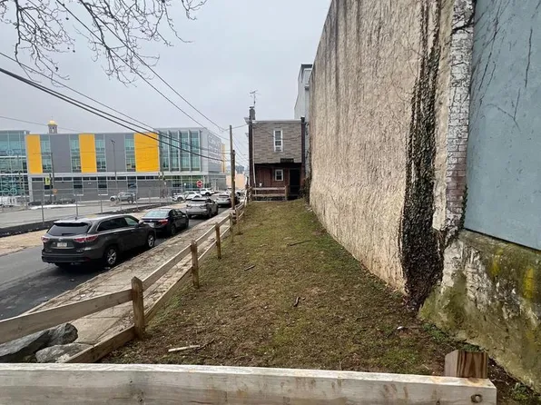 27 S Fallon St, Philadelphia, PA 19139