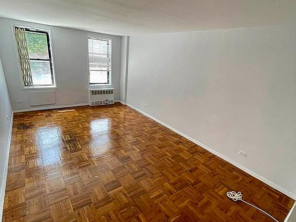 2nd image of 2922 Nostrand Ave APT 1