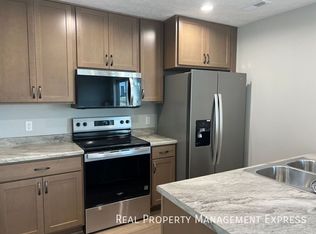 9664 W Tunis Dr, Sioux Falls, SD 57106