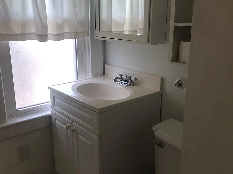 Full bath #1