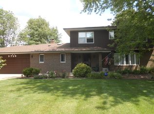 3720 Beth Dr, Morris, IL 60450