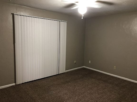 5th image of 1430 Willow Bend Way APT D