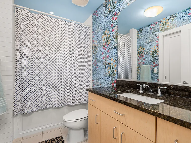 1920 Adelicia St #305 — Photo 20