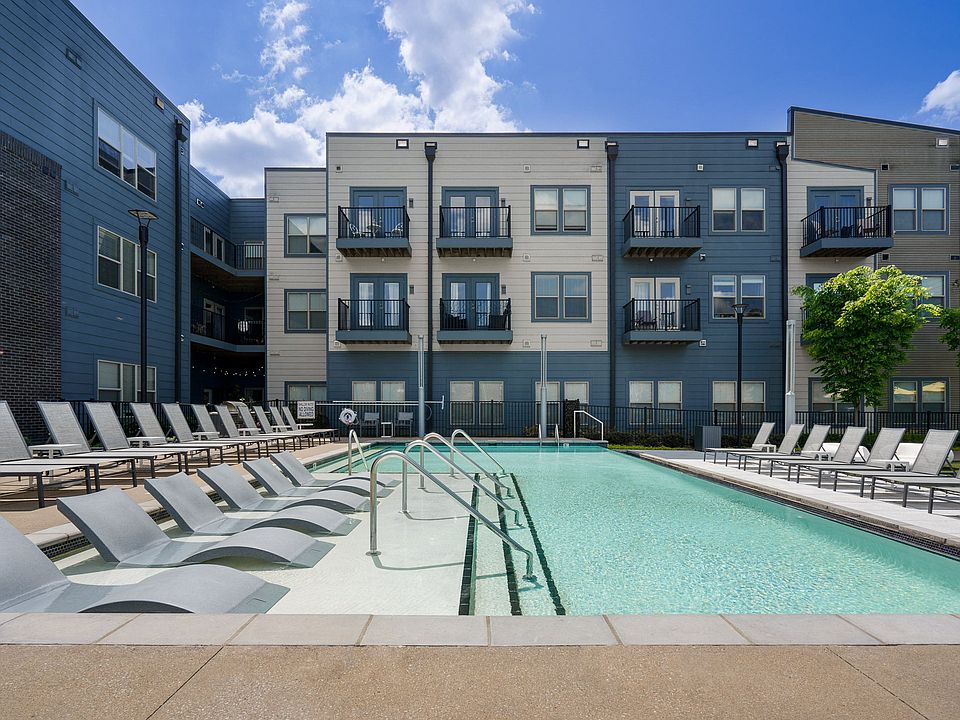 Resort-style Pool and Sundeck with Wi-Fi