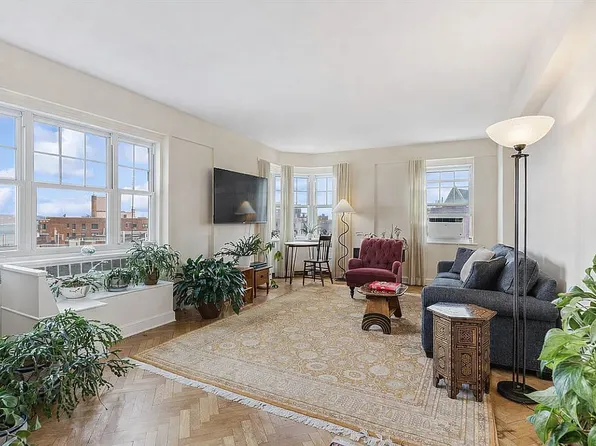 200 Cabrini Blvd APT 86, New York, NY 10033