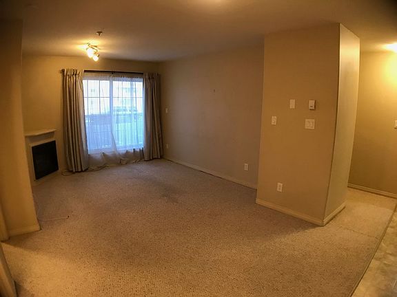 4th image of 200 Lougheed Dr #2105