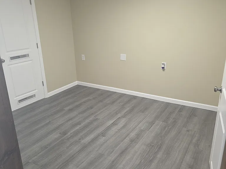 42 Davenport Rd — Photo 6