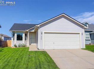 5520 Prairie Schooner Dr, Colorado Springs, CO 80923