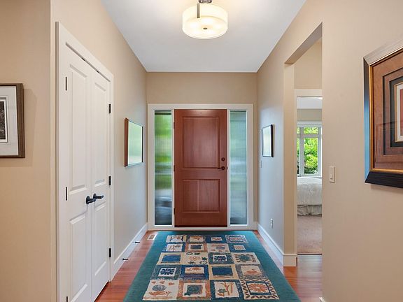 5th image of 3093 Royal Vista Way