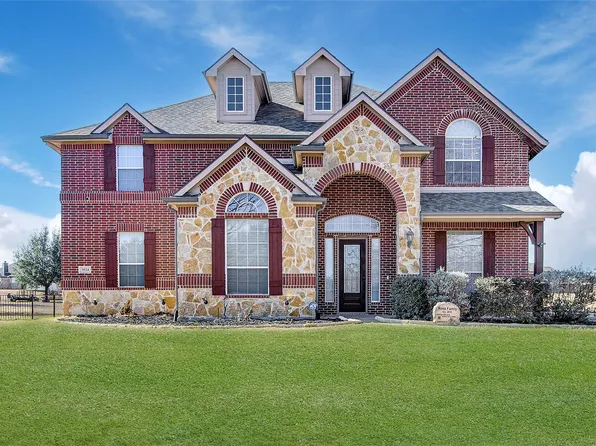 5024 Running Brook Dr, Joshua, TX 76058