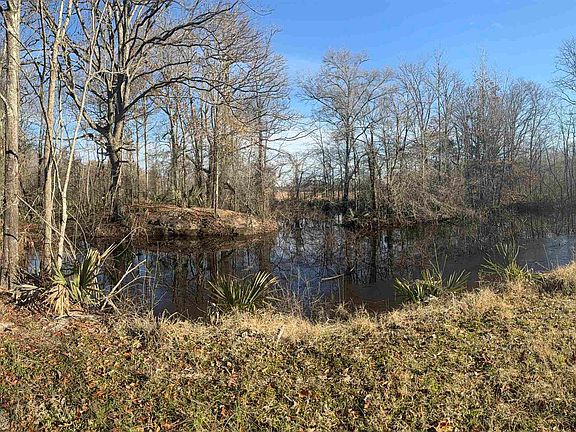 3rd image of 456 Warren Rd