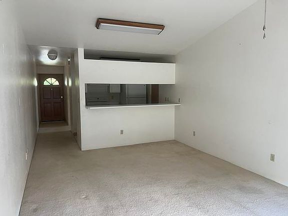 4th image of 75 Waiaka Ln #201