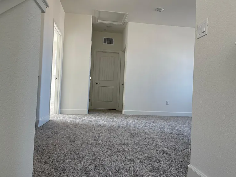 3261 Sherman Way — Photo 10