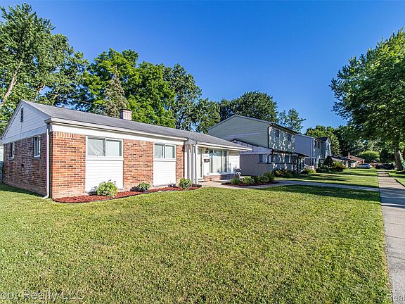 3rd image of 32339 Chalfonte Dr