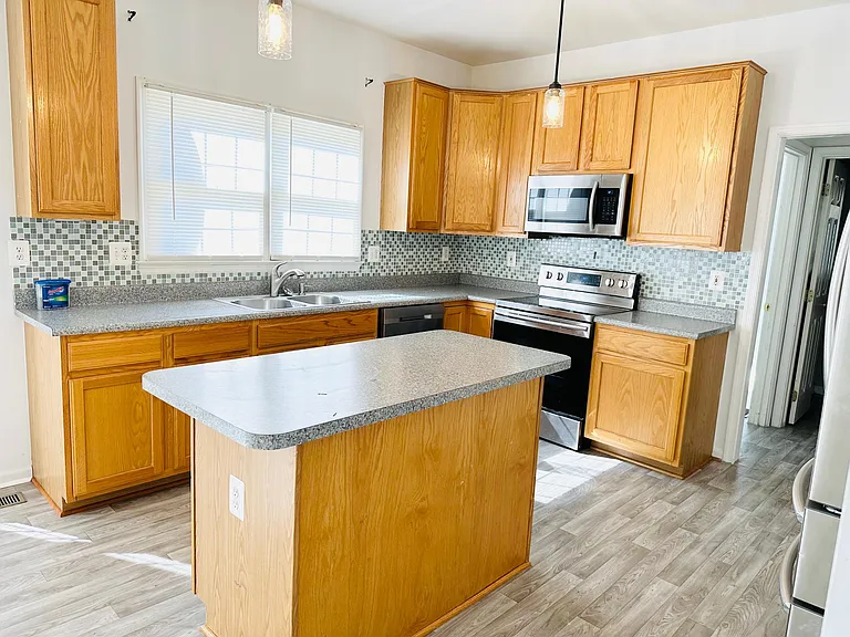 19 Sunrise Valley Ct — Photo 8