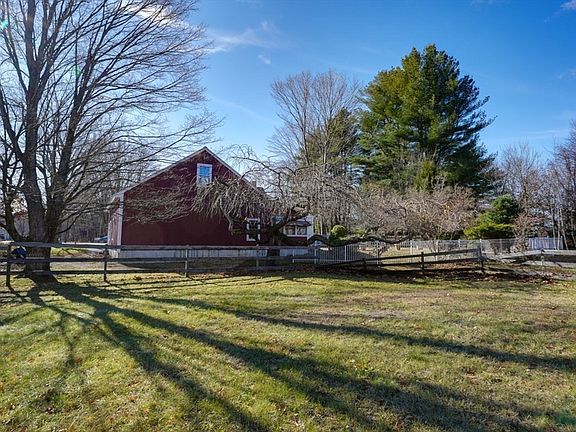 4th image of 144 Seven Bridge Rd