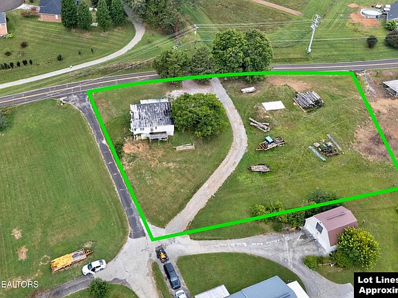 3rd image of 7944 Hill Rd