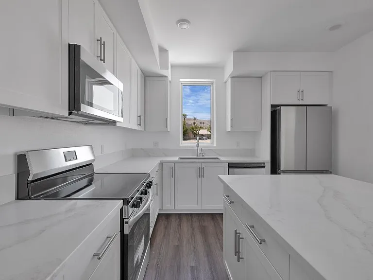 68550 Grove St #200 — Photo 41