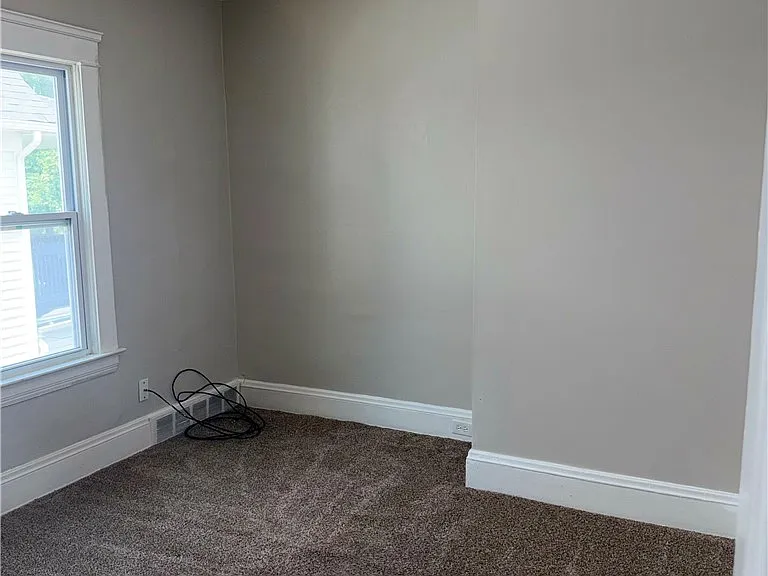 2778 E 120th St #3 — Photo 13