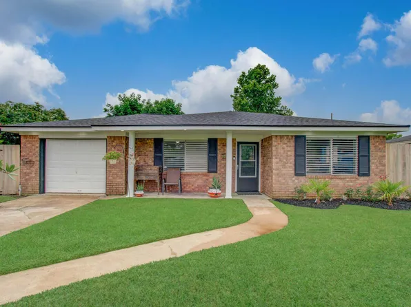 2615 6th Ave N, Texas City, TX 77590