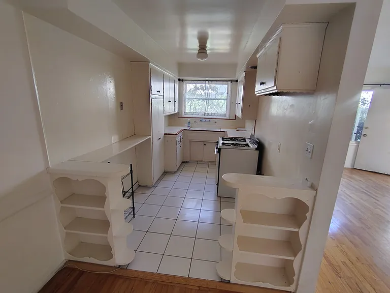 1517 S Bedford St #1 — Photo 7