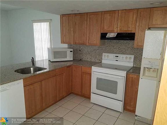 2nd image of 5275 SW 40th Ave #18