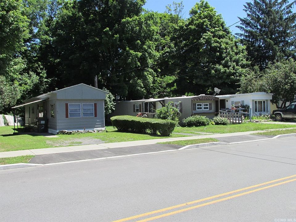 1st image of 63 Woodbridge Ave