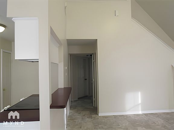 5th image of 2112 Wavell St