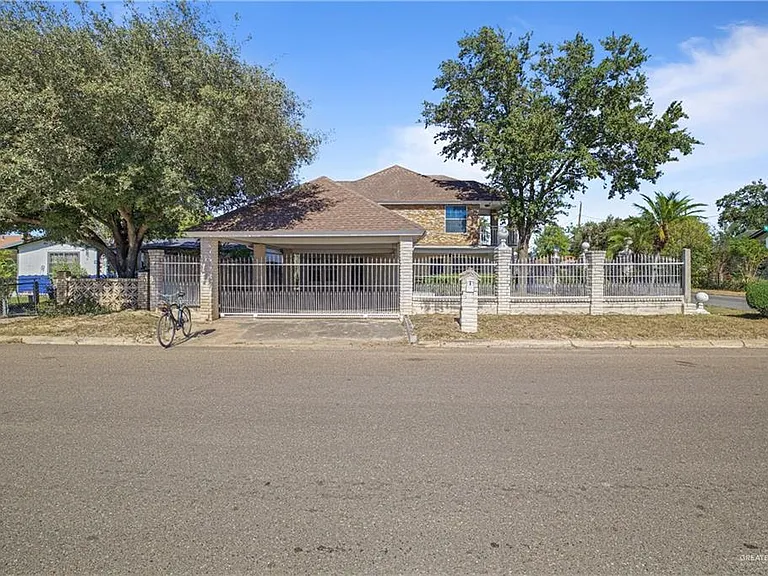 800 W Chaparral St — Photo 15