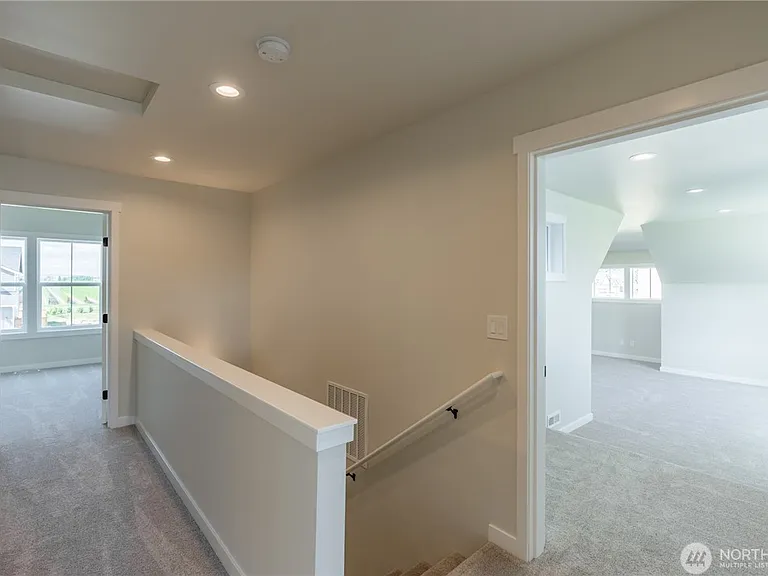 2233 Berryman Loop — Photo 17