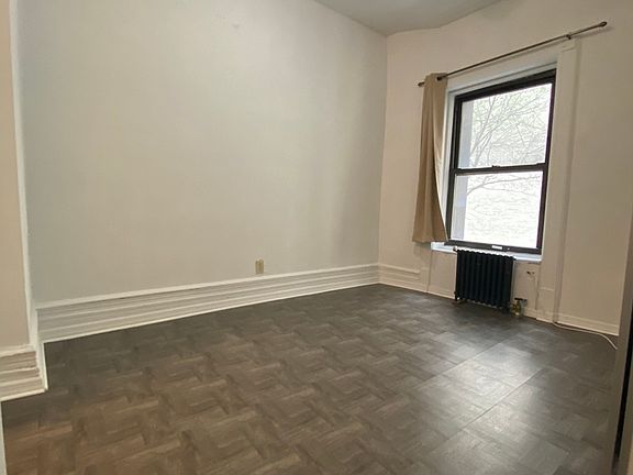 4th image of 346 W 84th St #4