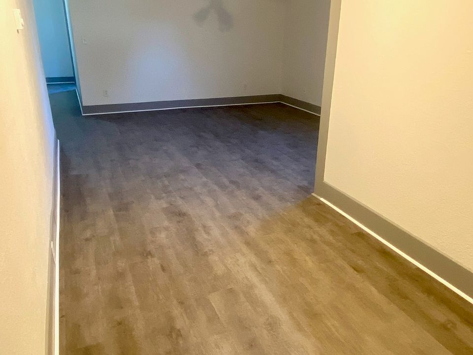 Living room, looking from kitchen