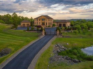 2 Farview Ln, Campbell Hall, NY 10916
