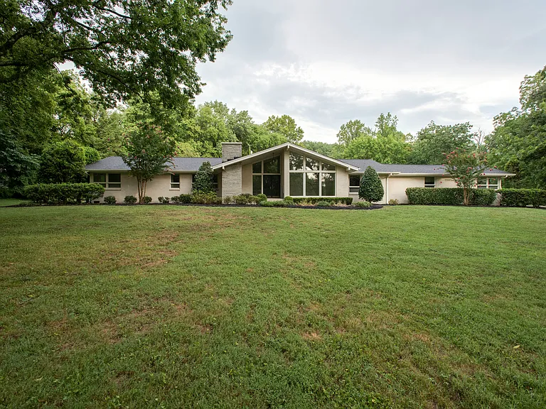 1793 Tyne Blvd — Photo 2