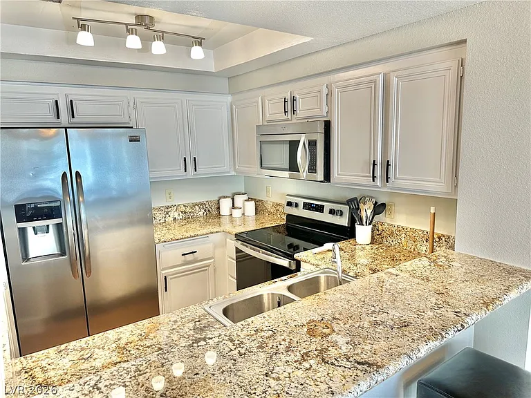 2716 Lodestone Dr — Photo 34
