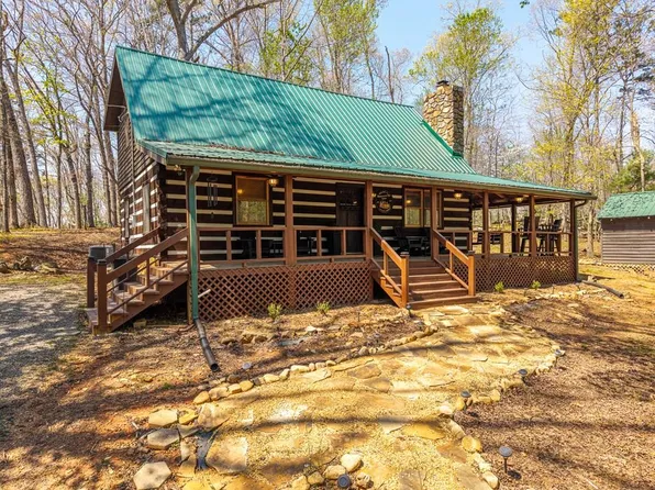 33 Foxhound Dr, Ellijay, GA 30540