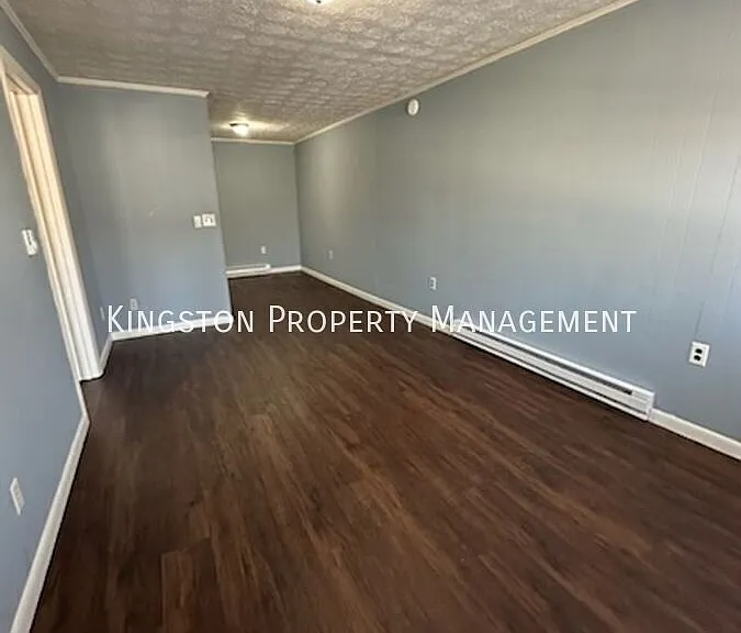 208 E Adair St #6 — Photo 14