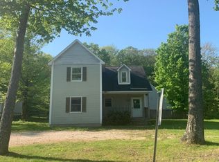 25 Garbrooke Dr, Bennington, VT 05201