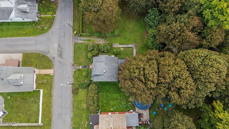 3rd image of 21 Acker Avenue