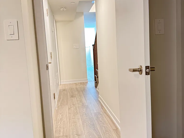 424 Lawrence Heights Way #BASEMENT — Photo 15