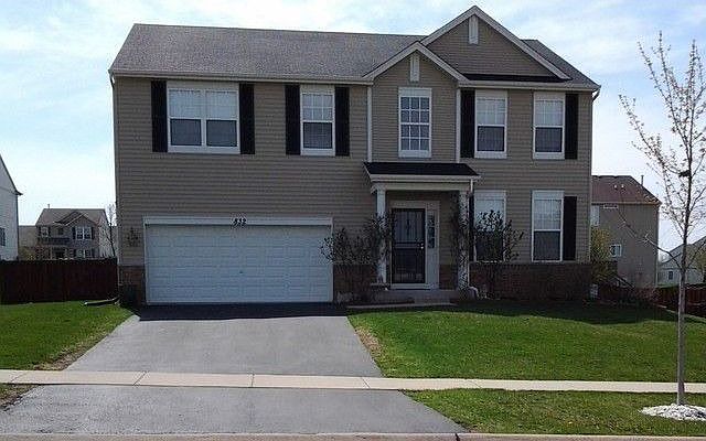 1st image of 832 Briarcliff Dr