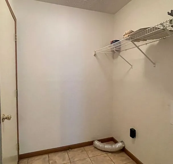 2417 Depauw Dr — Photo 5