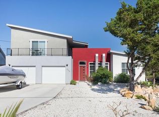 606 Airline Dr, Canyon Lake, TX 78133