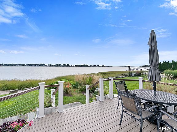 4th image of 64 Shorefront Park
