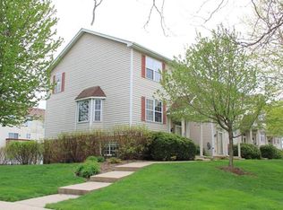 475 Willow St, Elburn, IL 60119