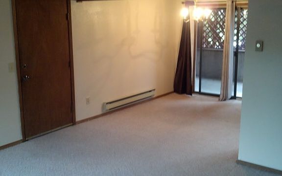 4th image of 221 Cape Cod Dr
