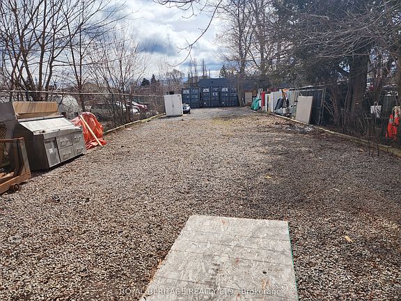 5th image of 203 Valencia Rd