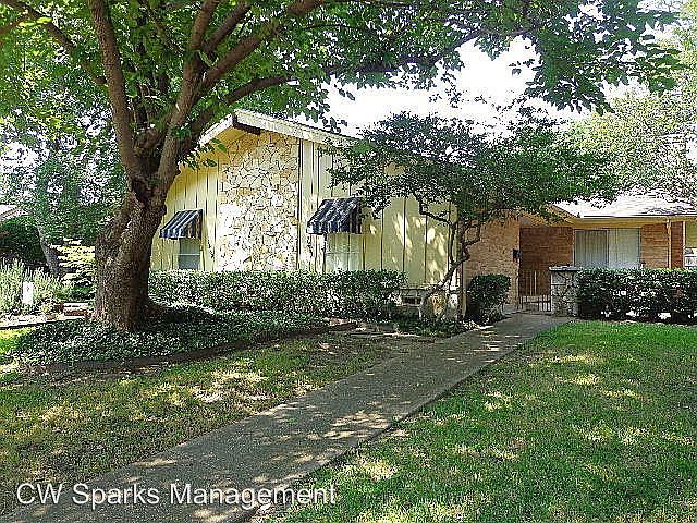 1st image of 7471 Brentcove Cir