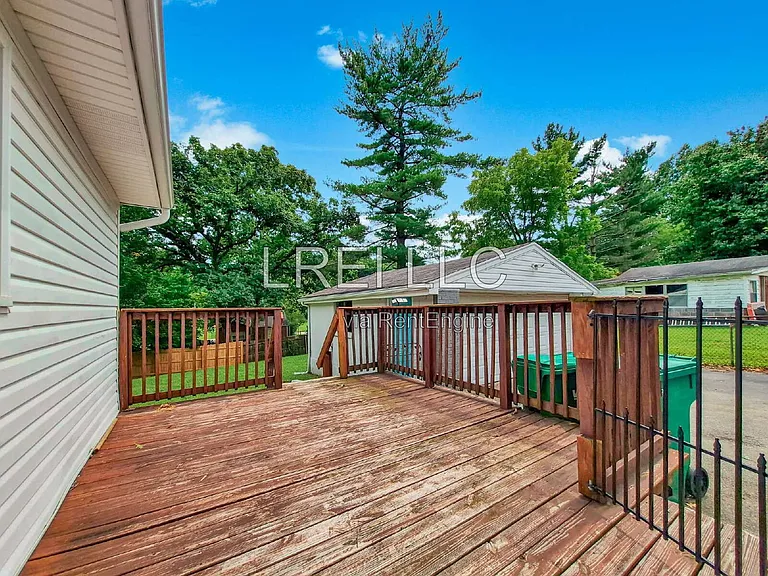 10815 Alberta Dr — Photo 18