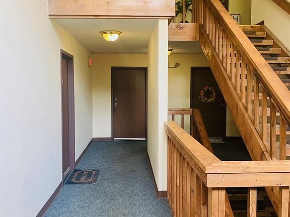 3rd image of 1520 Summer Run Dr Unit 202